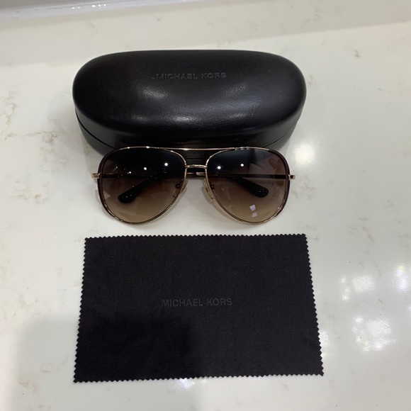 Michael Kors Aviator Style Sunglasses - Picture 3 of 12